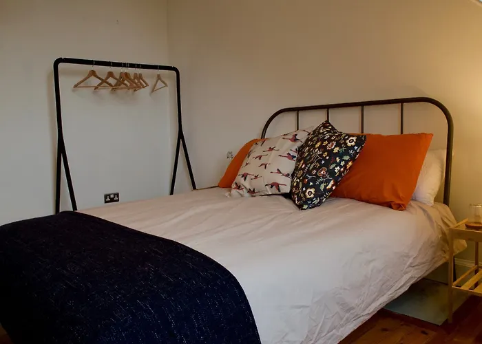 Leith Home - Sleeps 6